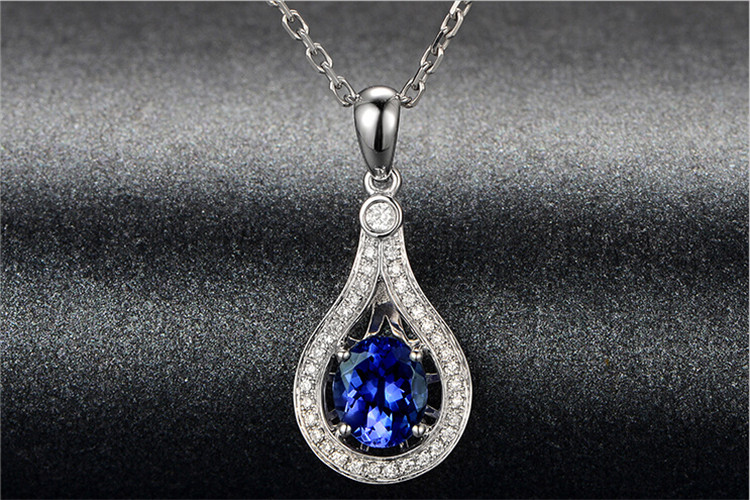 米萊珠寶白18K金1.03克拉求婚鉆石項(xiàng)鏈 見證永恒誓約的璀璨信物